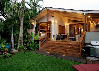 Paia Inn